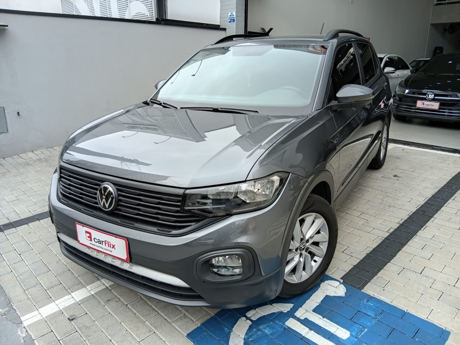 VOLKSWAGEN T-CROSS 1.0 200 TSI TOTAL FLEX AUTOMÁTICO