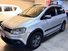 Volkswagen Space Cross 2012