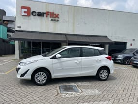Toyota Yaris 1.3 16V FLEX XL LIVE MULTIDRIVE 2022