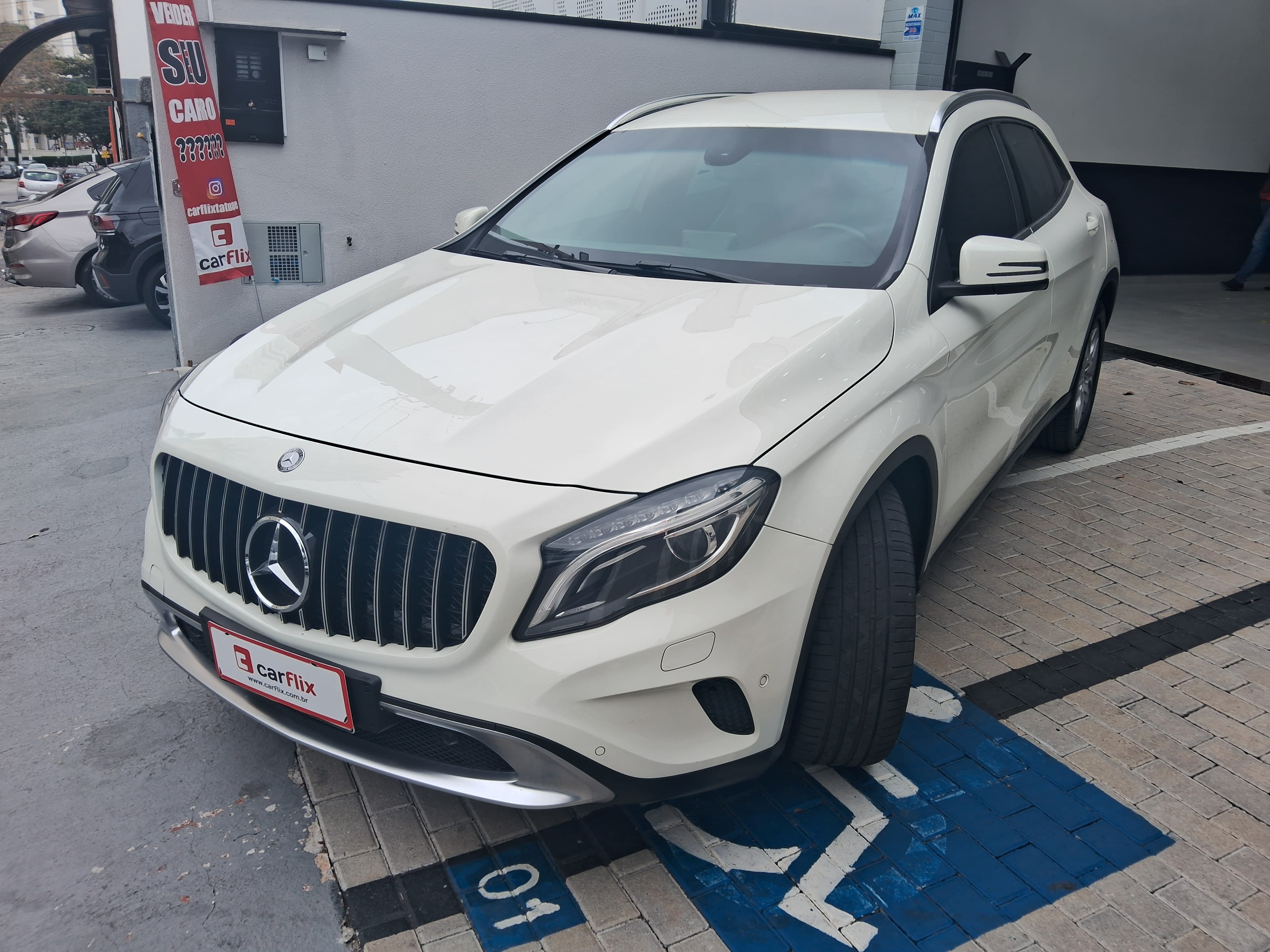 MERCEDES-BENZ GLA 200 1.6 CGI ADVANCE 16V TURBO GASOLINA 4P AUTOMÁTICO