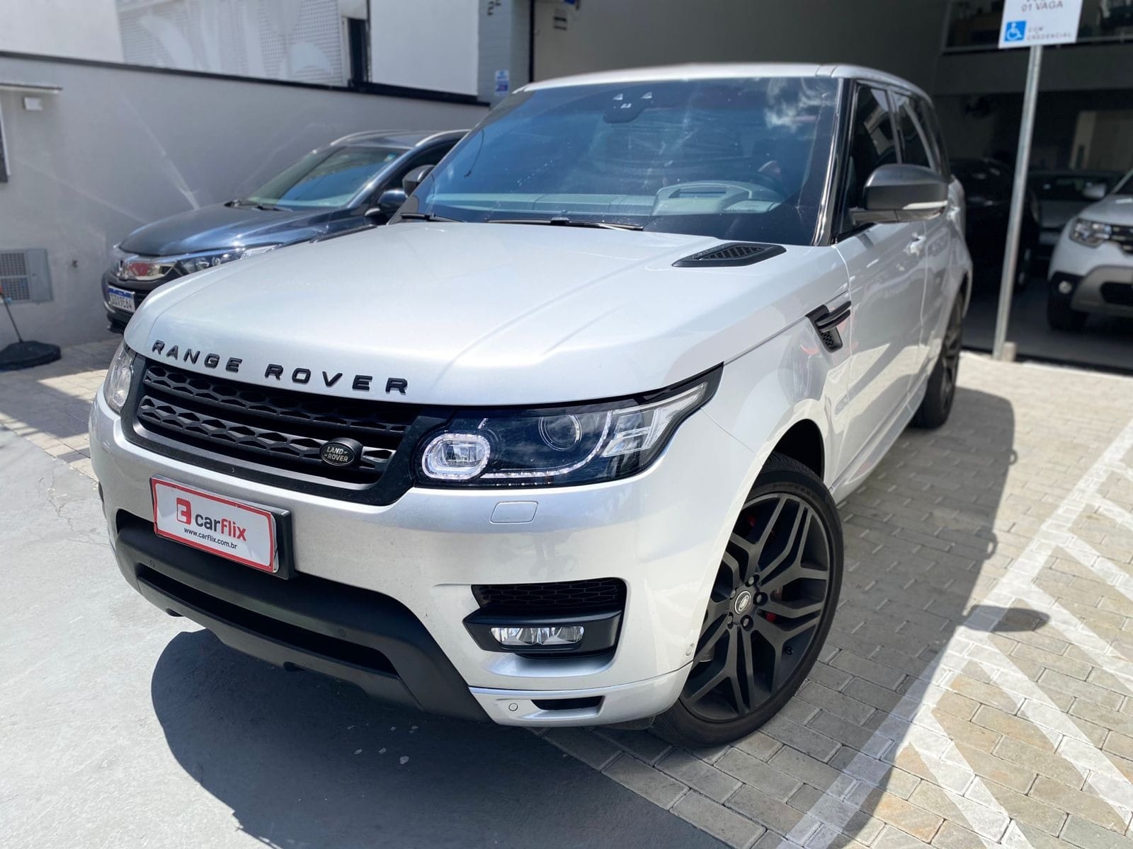 LAND ROVER RANGE ROVER SPORT 3.0 HSE DYNAMIC 4X4 V6 24V TURBO DIESEL 4P AUTOMÁTICO