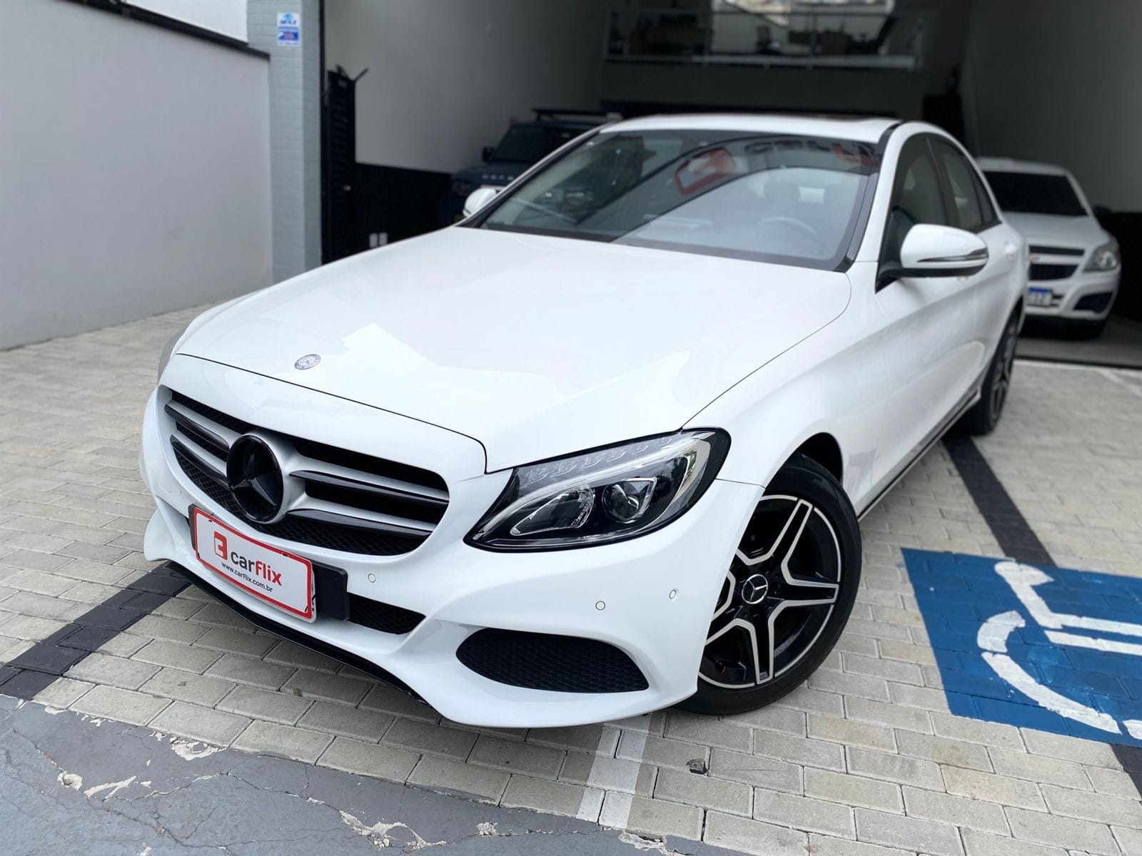 MERCEDES-BENZ C 200 2.0 CGI AVANTGARDE 16V GASOLINA 4P AUTOMÁTICO