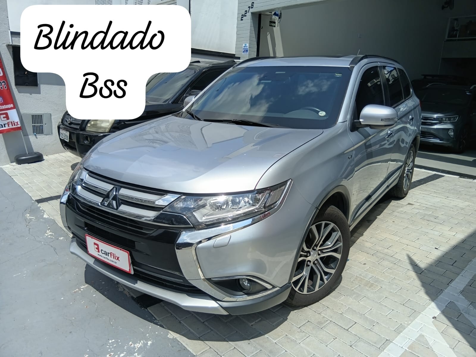 MITSUBISHI OUTLANDER 3.0 GT 4X4 V6 24V GASOLINA 4P AUTOMÁTICO